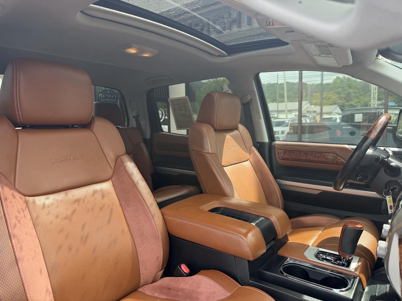 Toyota Tundra Platinum CrewMax 5.7L FFV 4WD 2014