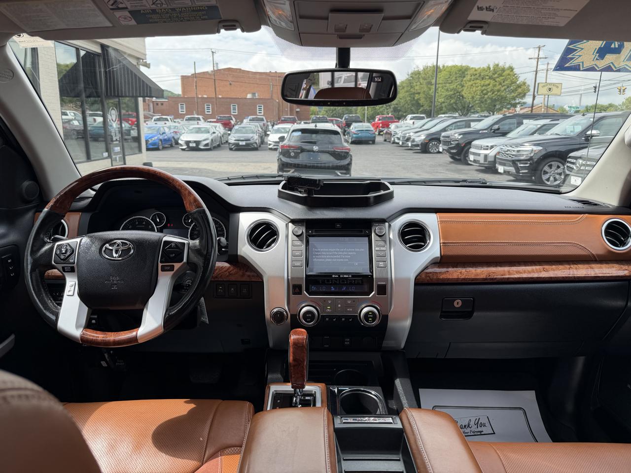 Toyota Tundra Platinum CrewMax 5.7L FFV 4WD 2014