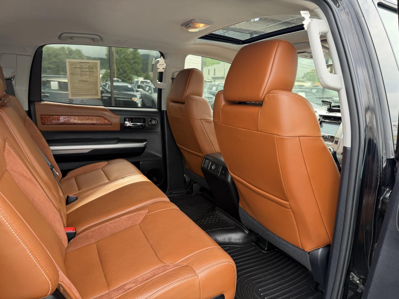 Toyota Tundra Platinum CrewMax 5.7L FFV 4WD 2014