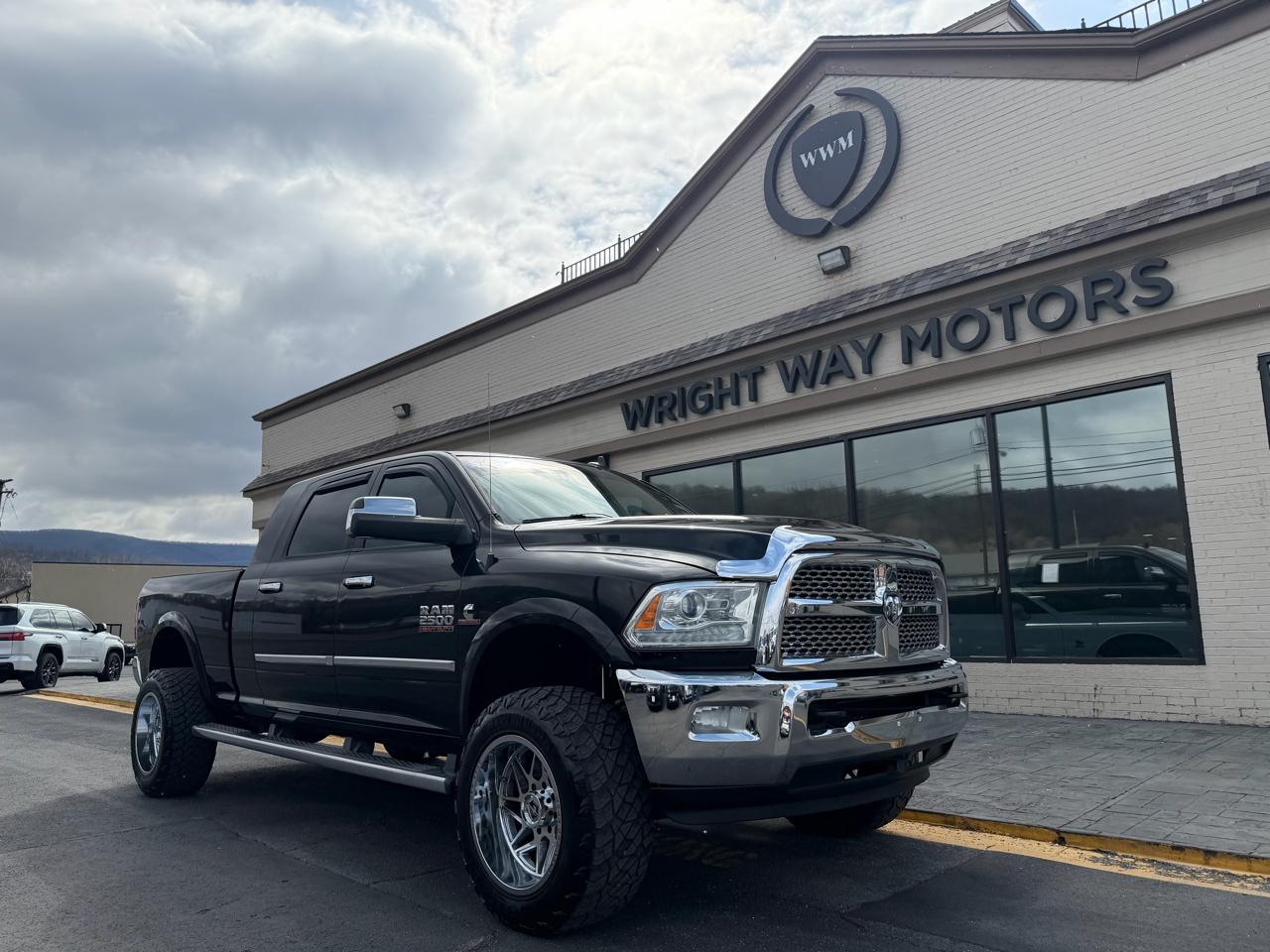 RAM 2500 Laramie Mega Cab 4WD 2014