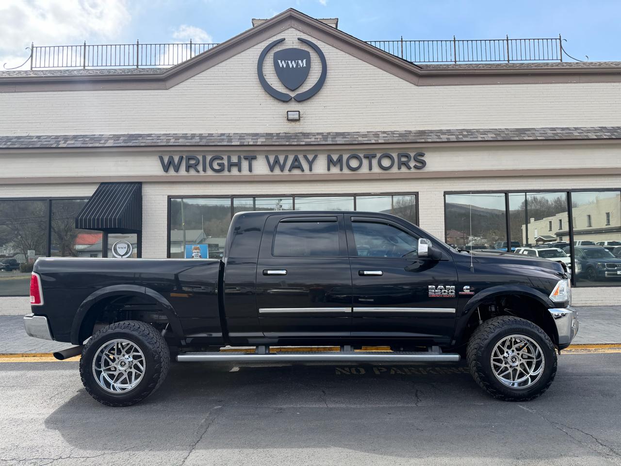 RAM 2500 Laramie Mega Cab 4WD 2014
