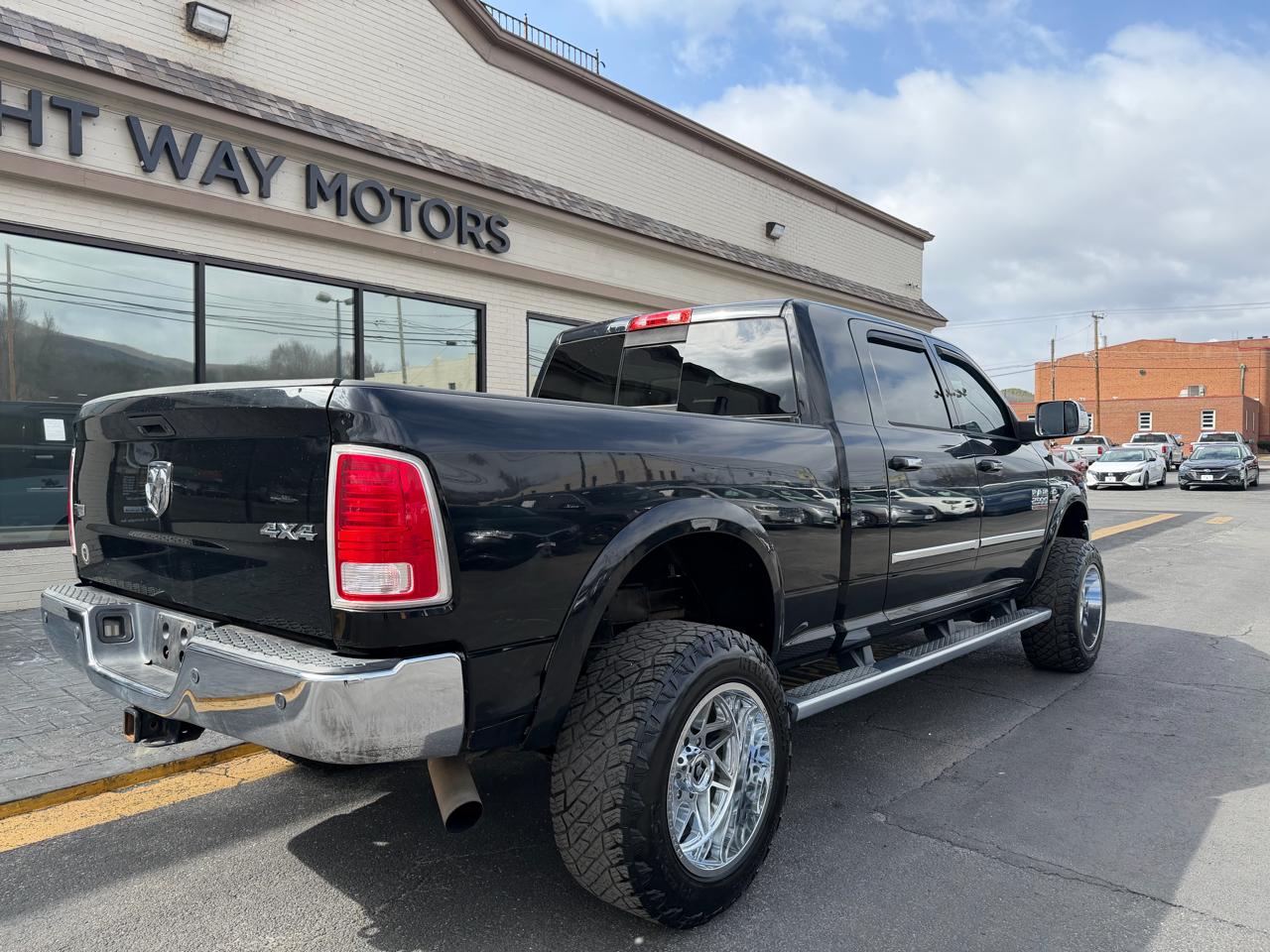 RAM 2500 Laramie Mega Cab 4WD 2014