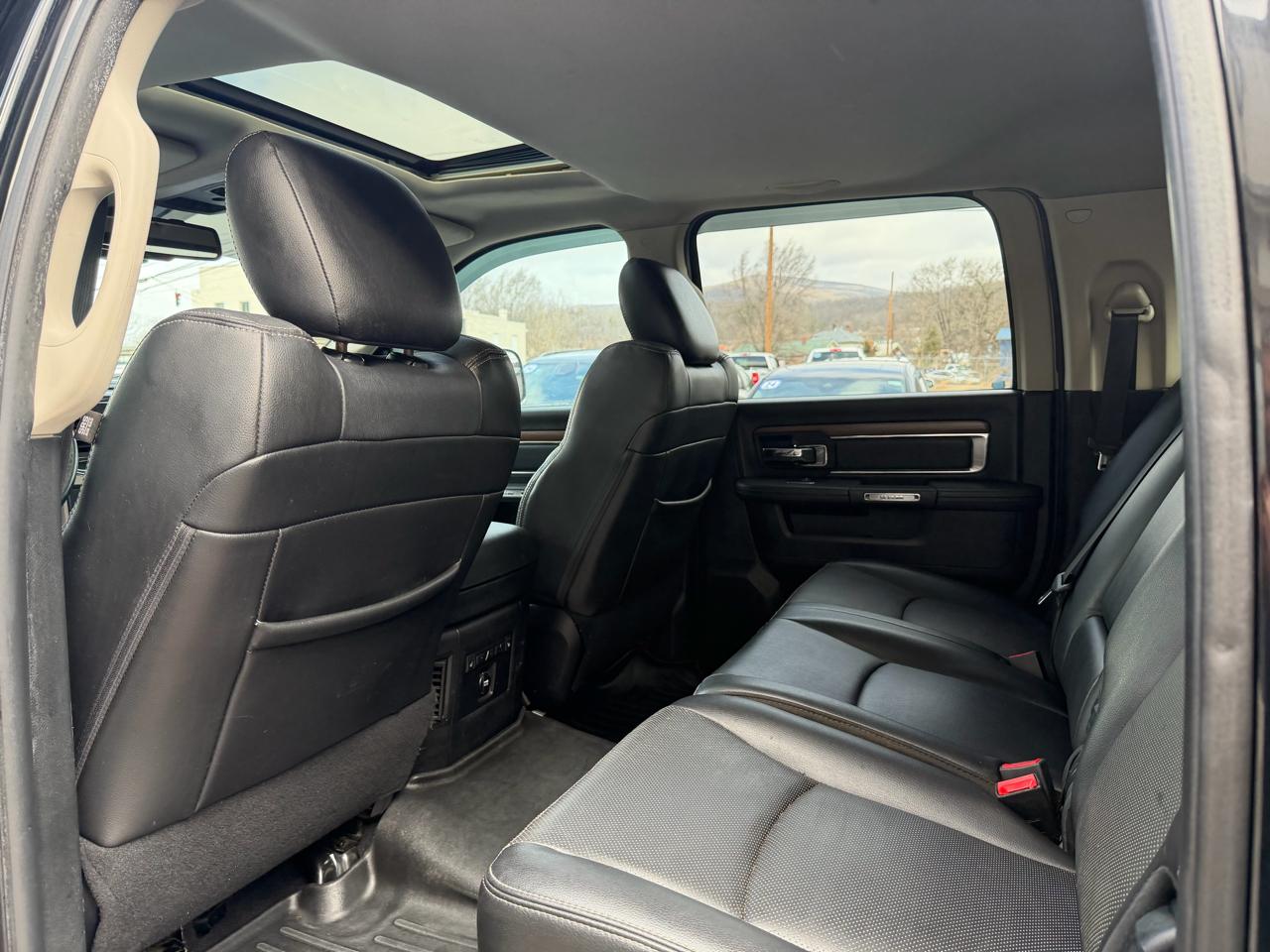 RAM 2500 Laramie Mega Cab 4WD 2014