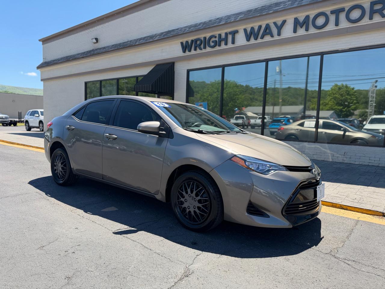 Toyota Corolla 4dr Sdn Auto LE (Natl) 2018