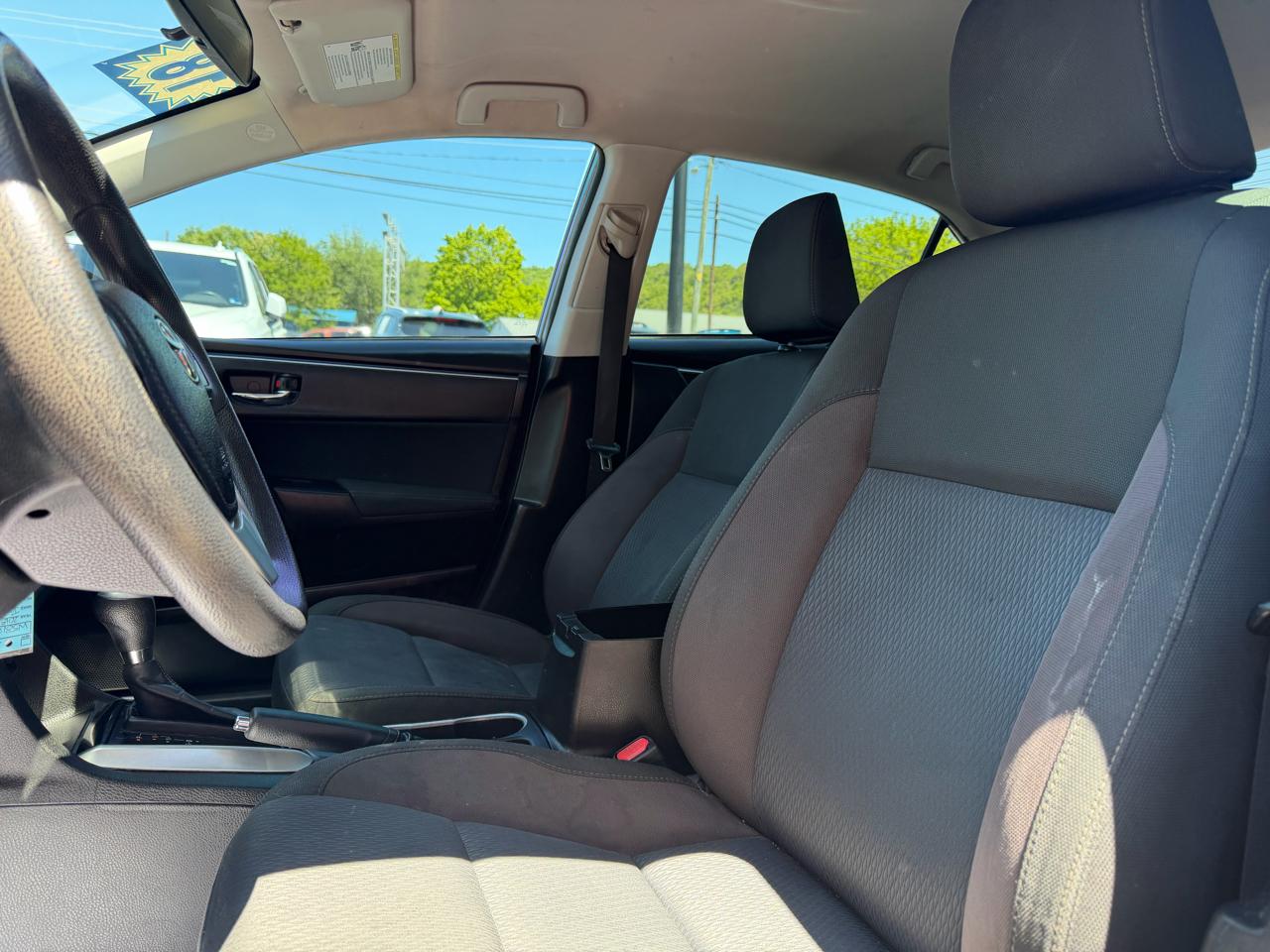 Toyota Corolla 4dr Sdn Auto LE (Natl) 2018