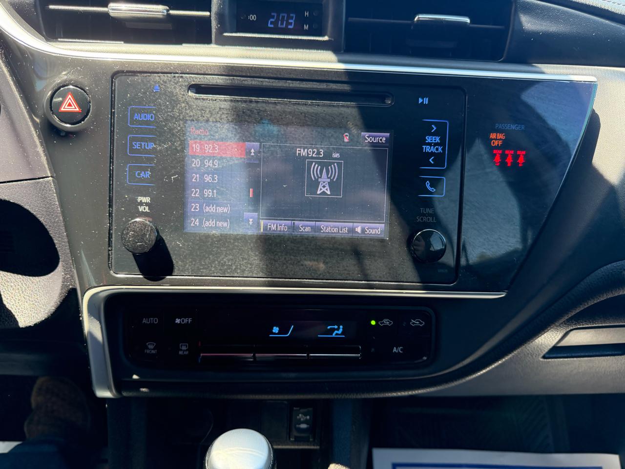 Toyota Corolla 4dr Sdn Auto LE (Natl) 2018