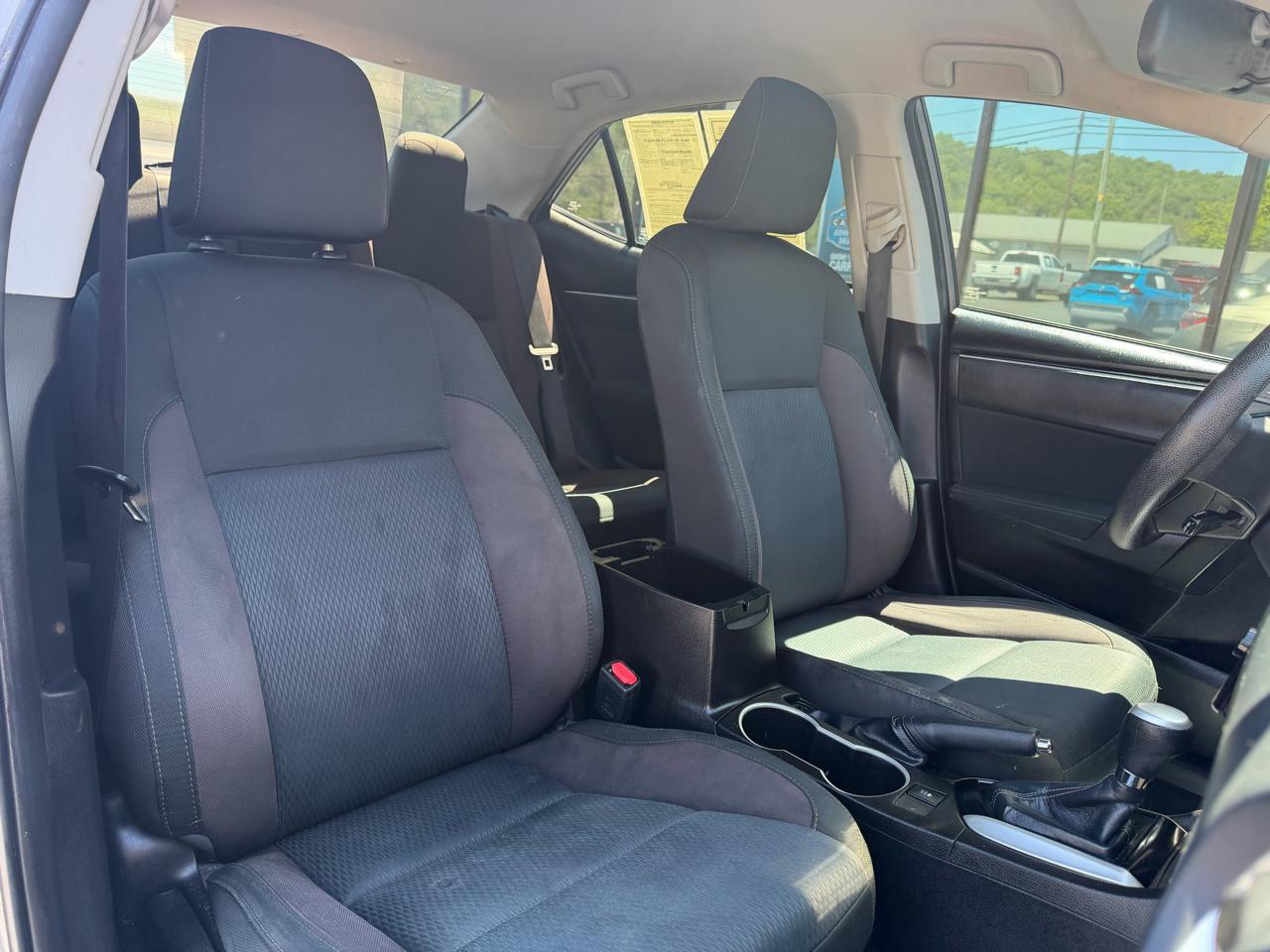 Toyota Corolla 4dr Sdn Auto LE (Natl) 2018