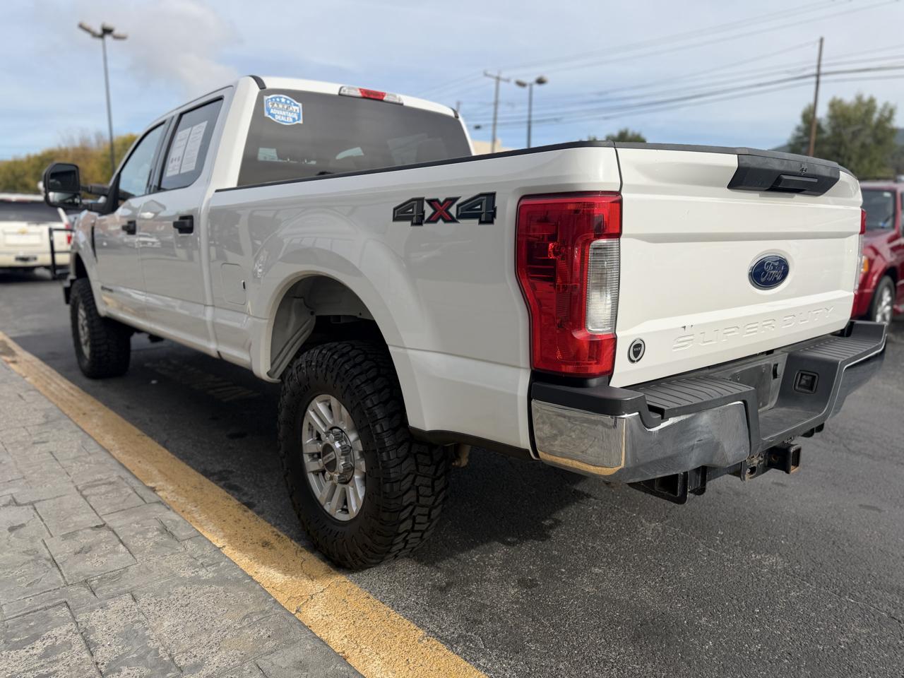 Ford F-250 SD XLT Crew Cab 4WD 2019