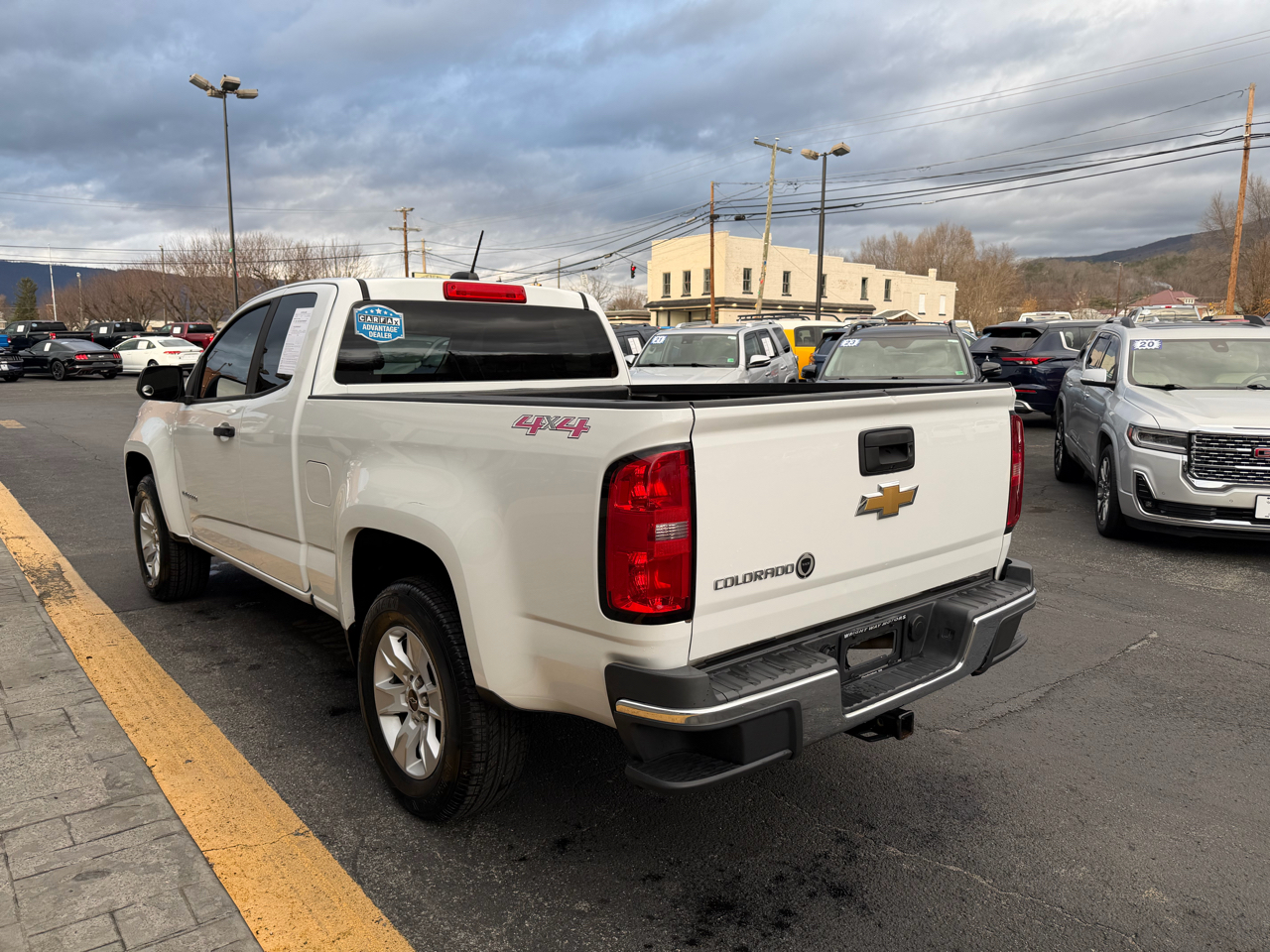 2018 Chevrolet Colorado Work Truck photo 3