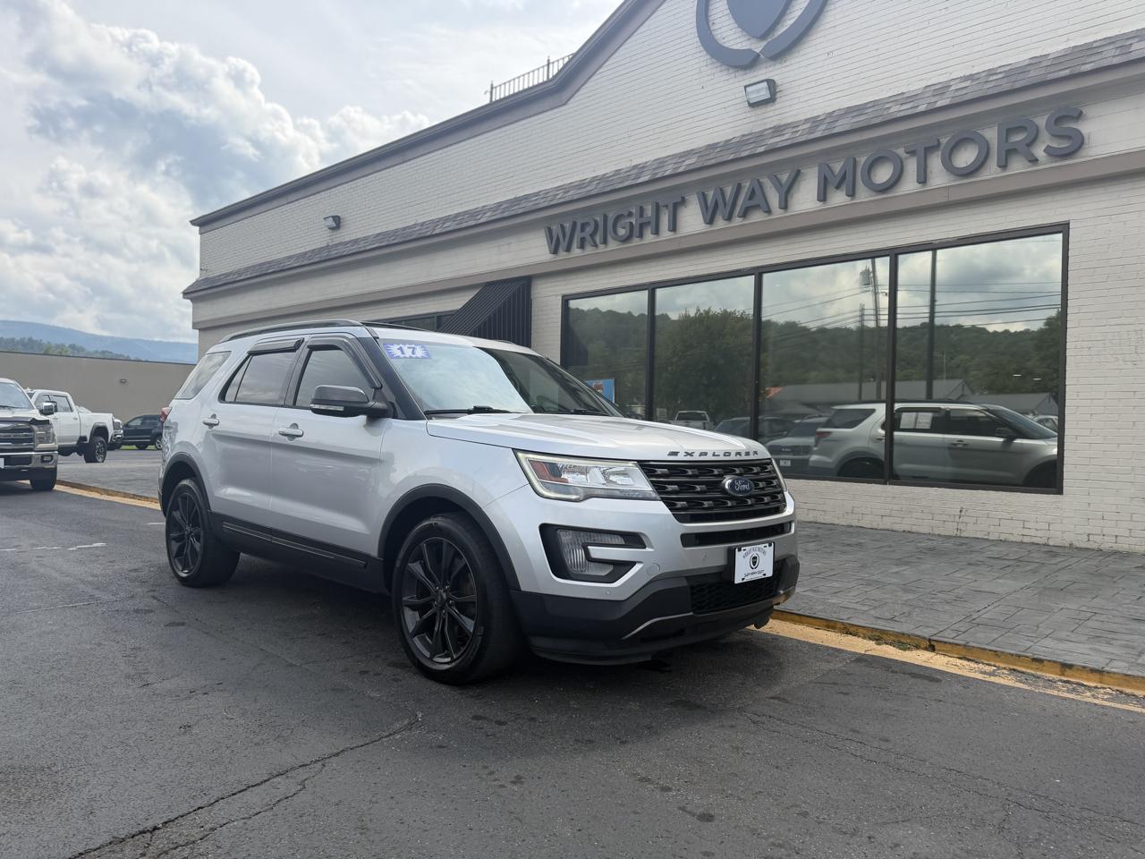 Ford Explorer XLT 4WD 2017
