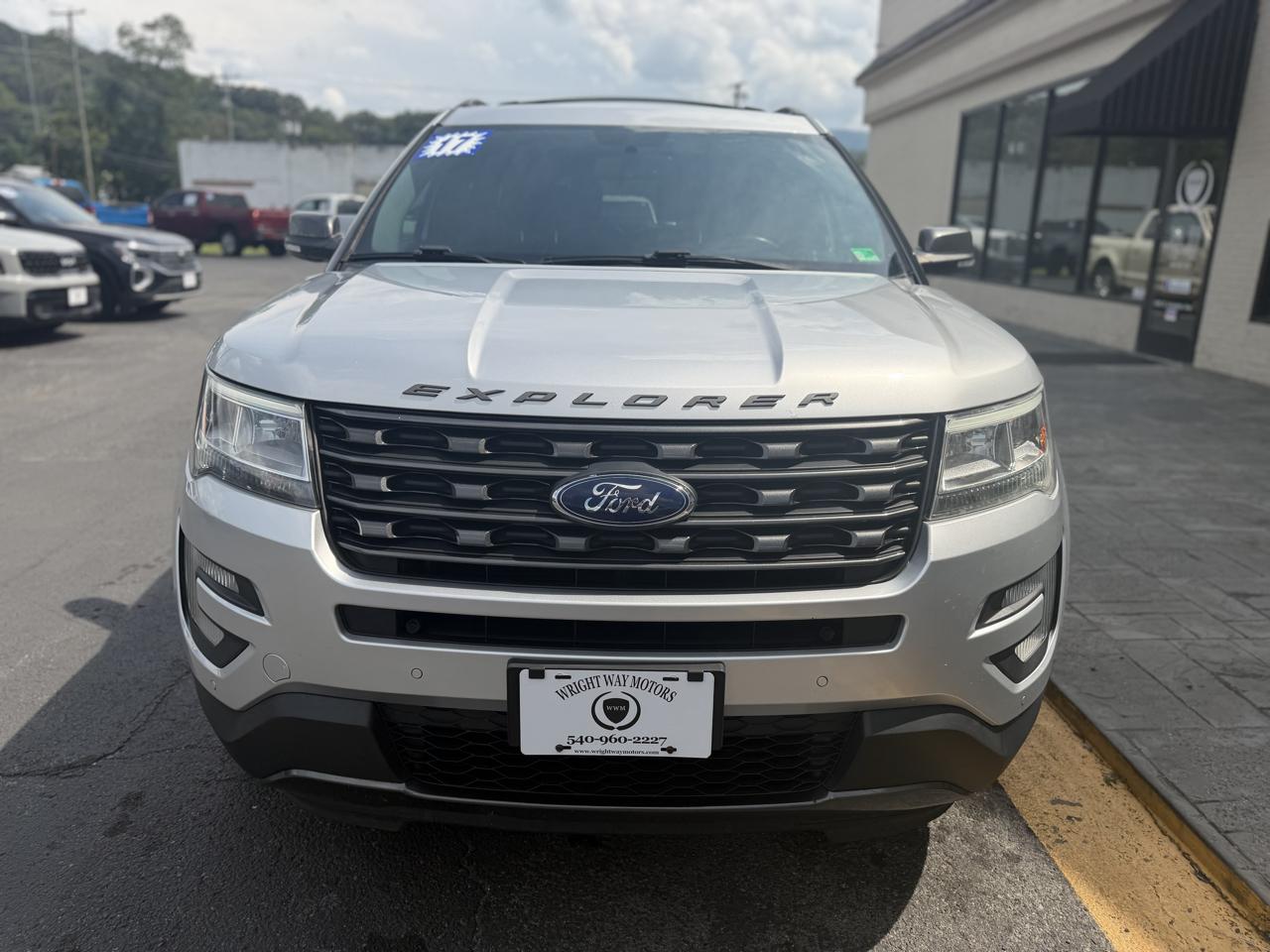 Ford Explorer XLT 4WD 2017