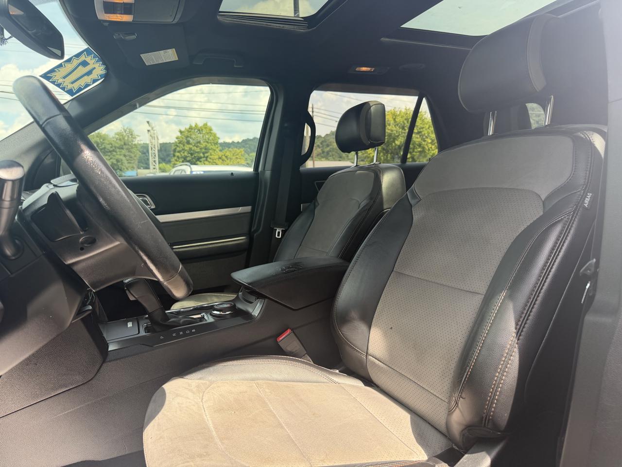 Ford Explorer XLT 4WD 2017