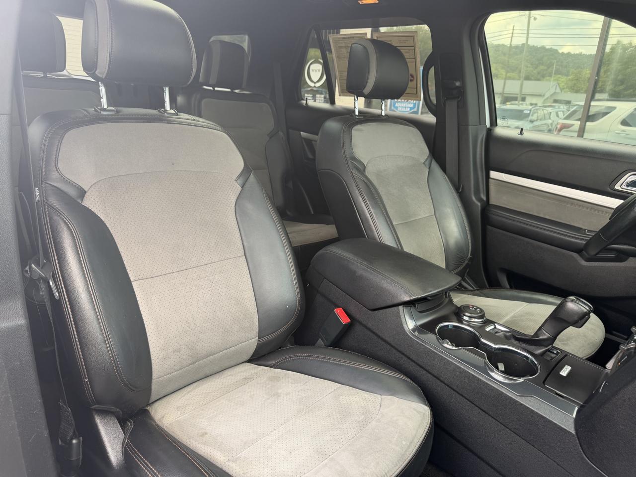 Ford Explorer XLT 4WD 2017