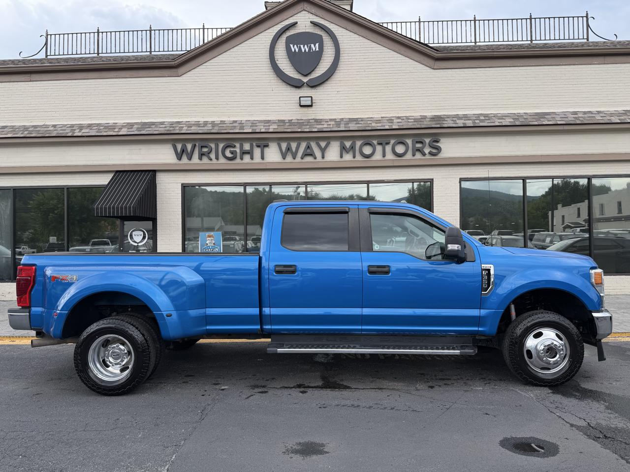 Ford F-350 SD FX4 Crew Cab Long Bed DRW 4WD 2020