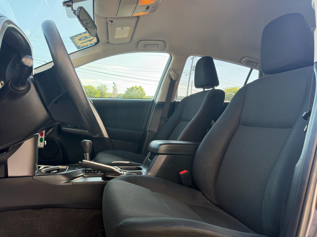 Toyota RAV4 LE AWD 2016