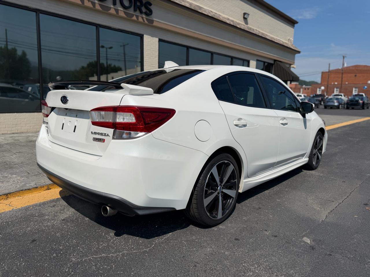 Subaru Impreza 2.0i Sport CVT 4-Door 2017