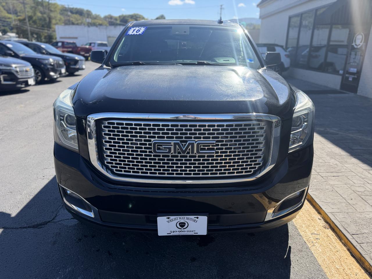 GMC Yukon Denali 4WD 2016