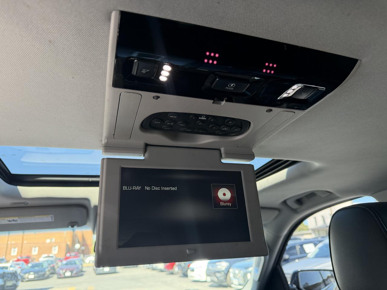 GMC Yukon Denali 4WD 2016