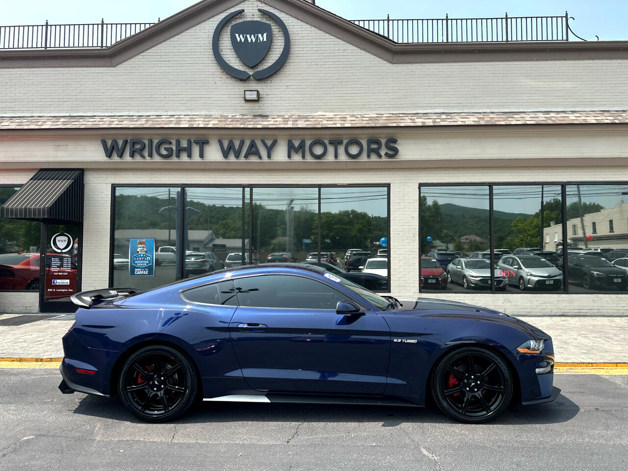 2018 Ford Mustang EcoBoost photo 2