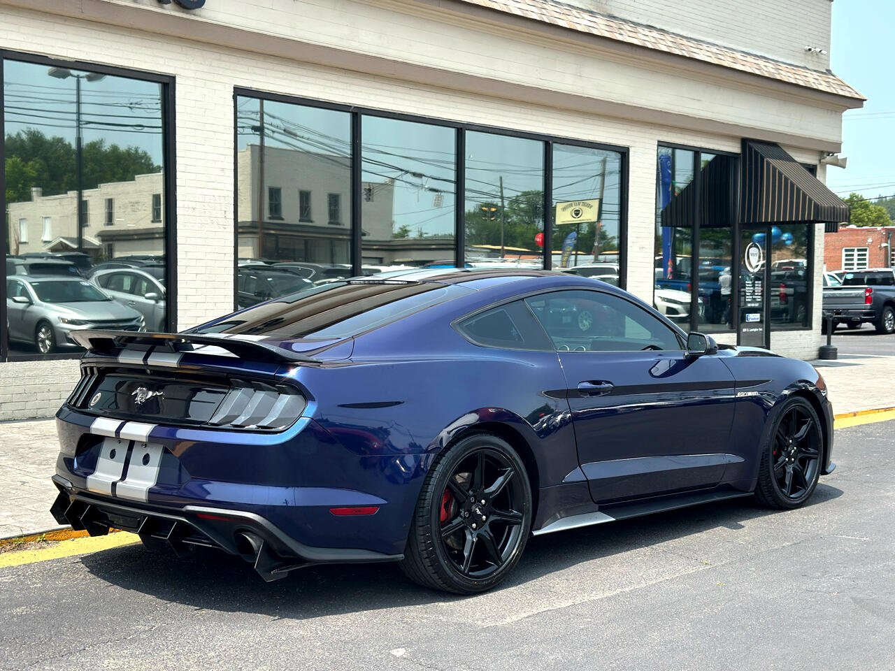 2018 Ford Mustang EcoBoost photo 3