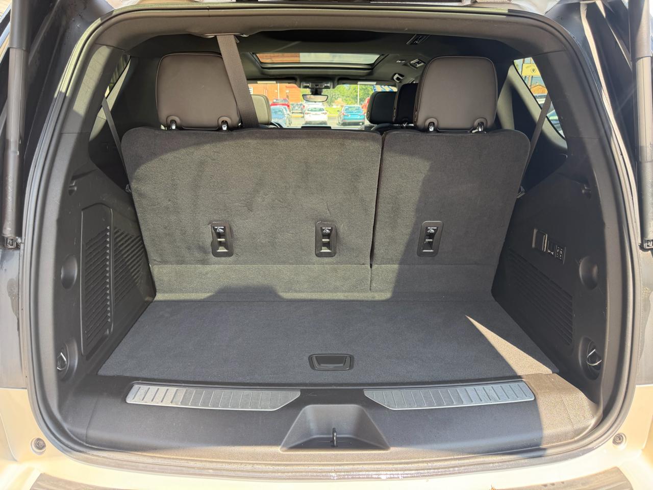 Chevrolet Tahoe High Country 4WD 2022