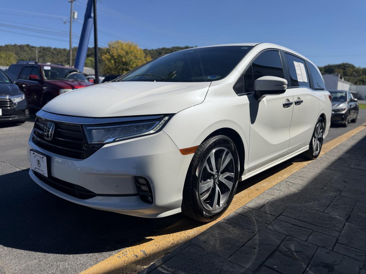 Honda Odyssey Touring Auto 2023