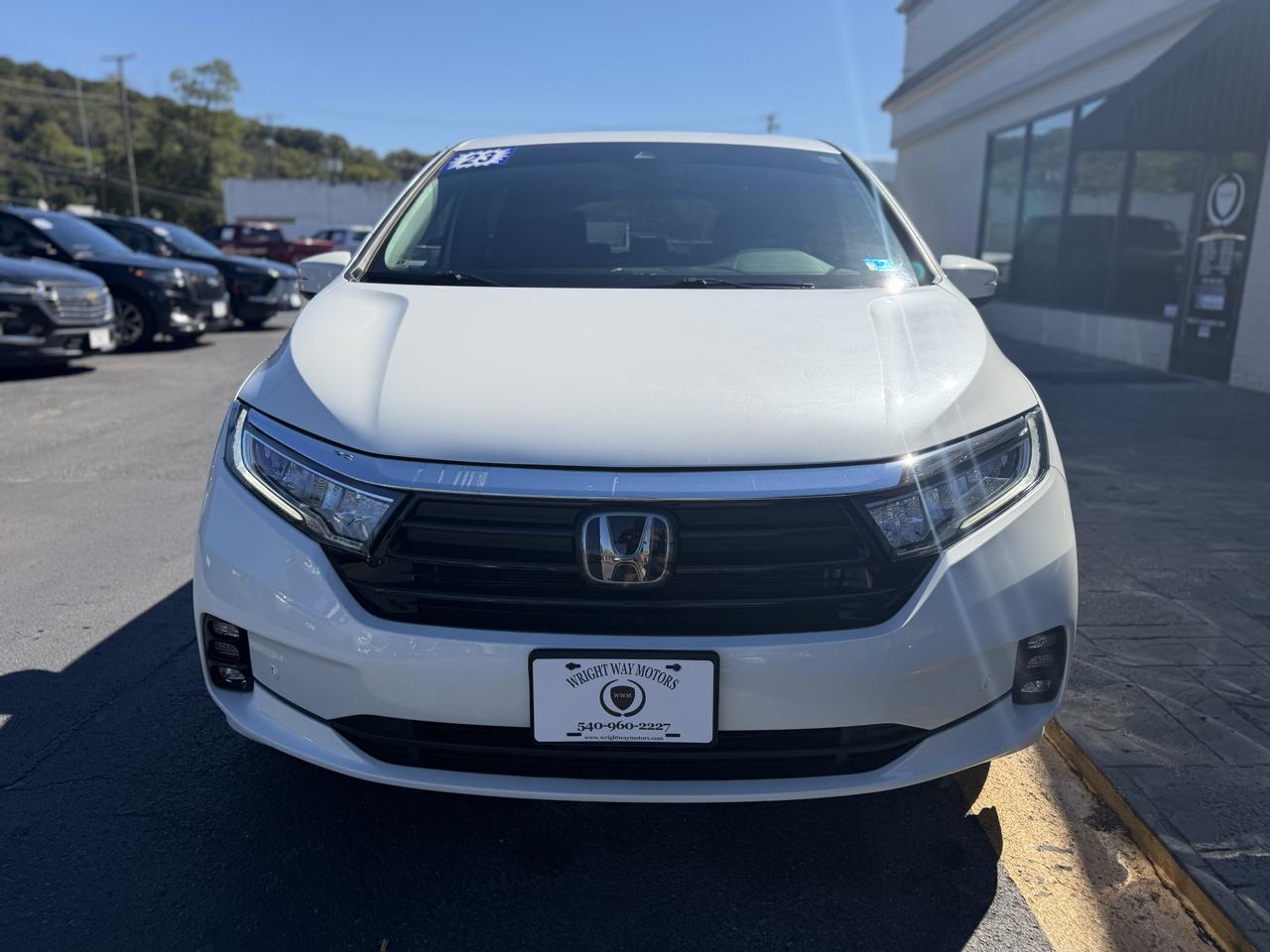 Honda Odyssey Touring Auto 2023
