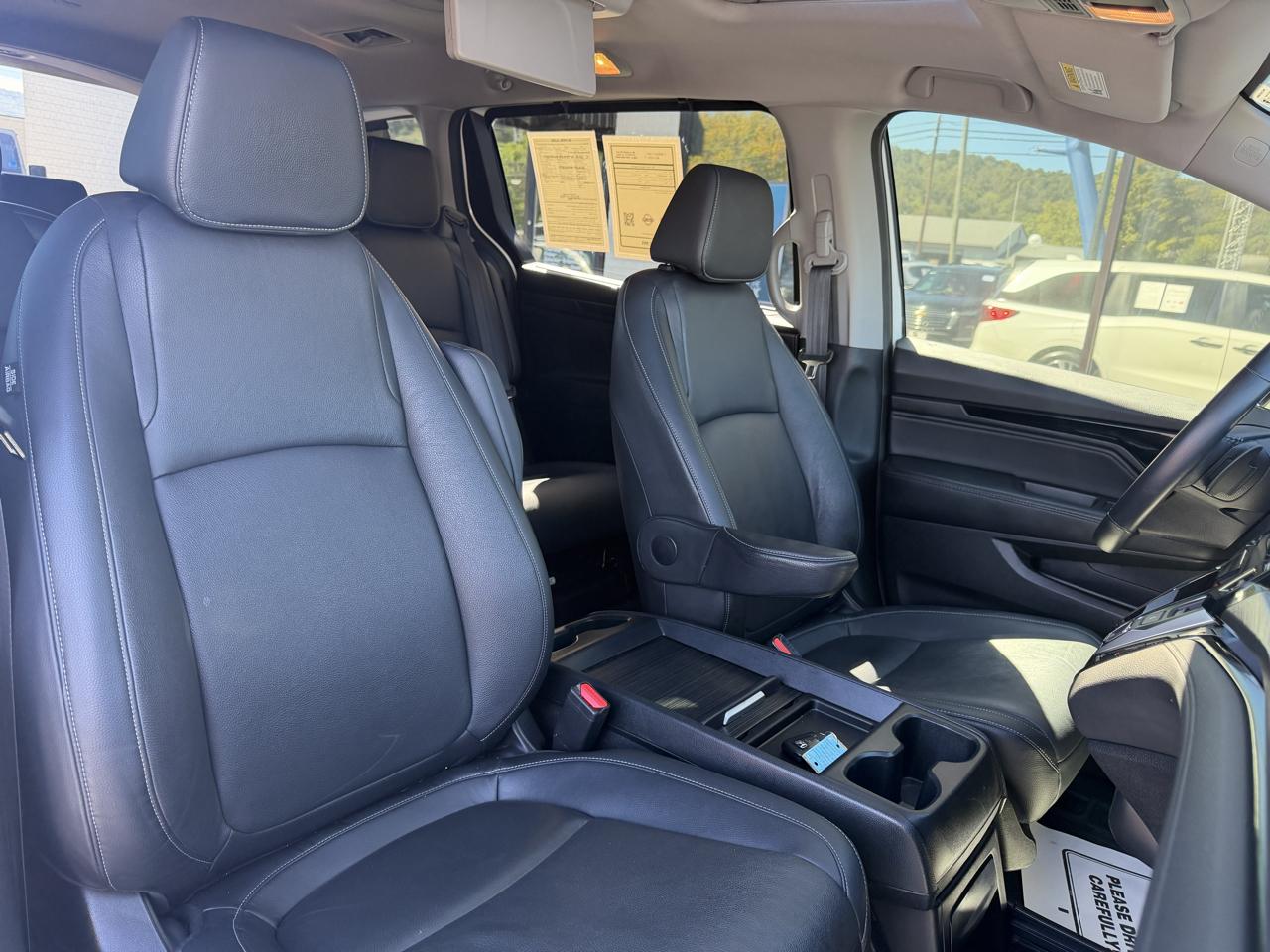 Honda Odyssey Touring Auto 2023