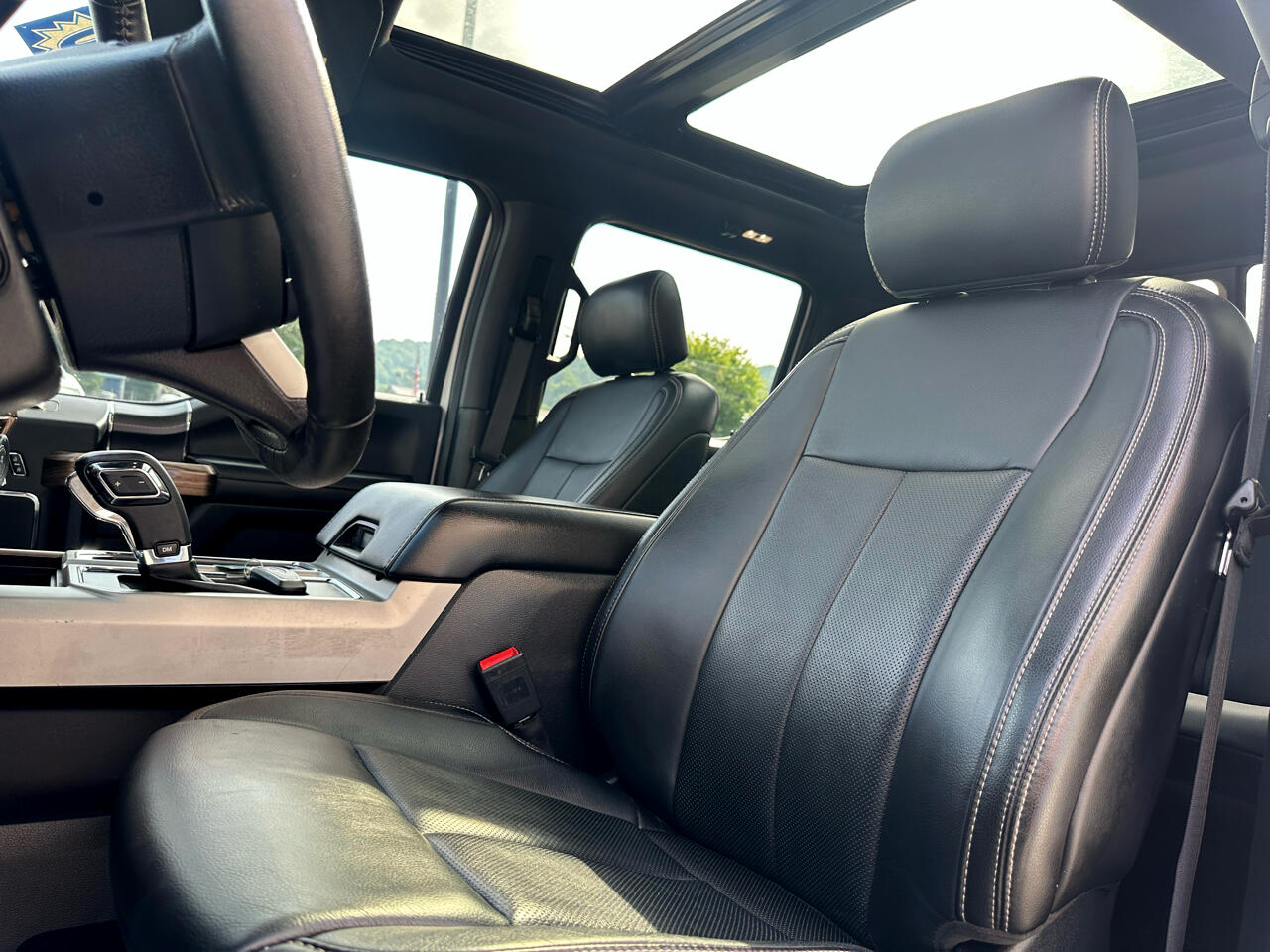 2020 Ford F-150 Lariat photo 6