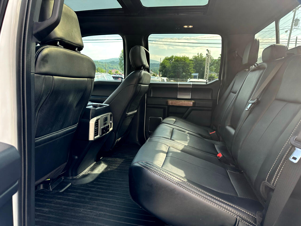2020 Ford F-150 Lariat photo 7