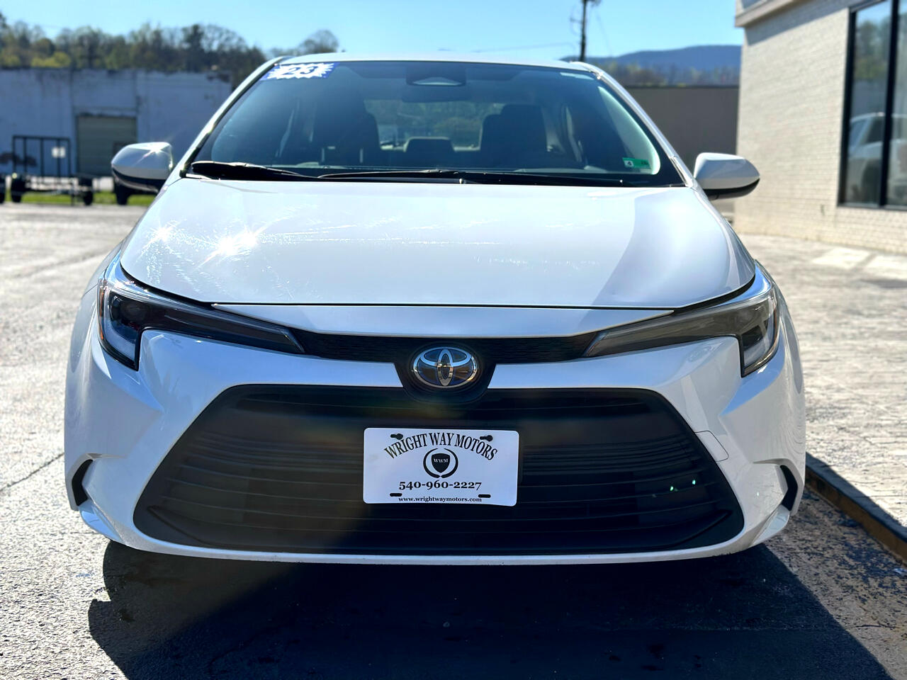 2023 Toyota Corolla Hybrid LE photo 4