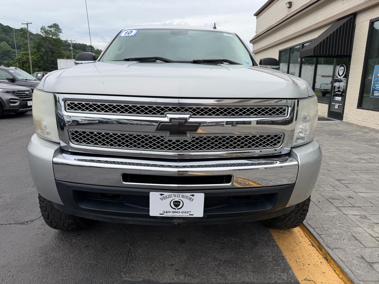 Chevrolet Silverado 1500 4WD Ext Cab 143.5" LT 2010