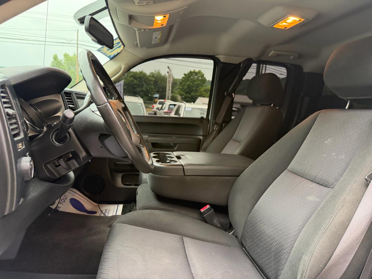 Chevrolet Silverado 1500 4WD Ext Cab 143.5" LT 2010