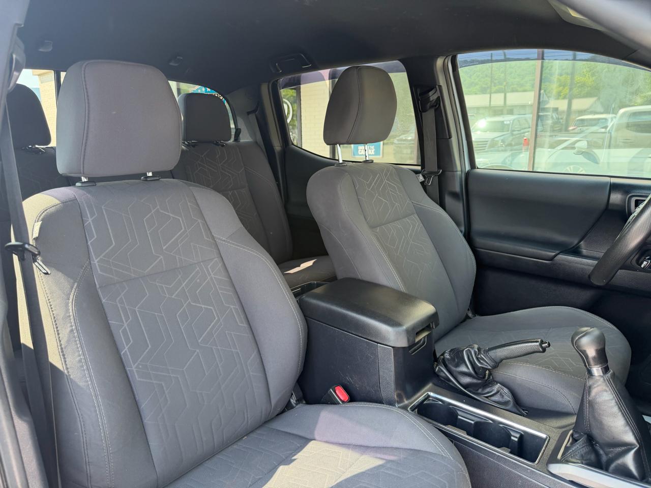 Toyota Tacoma  2018