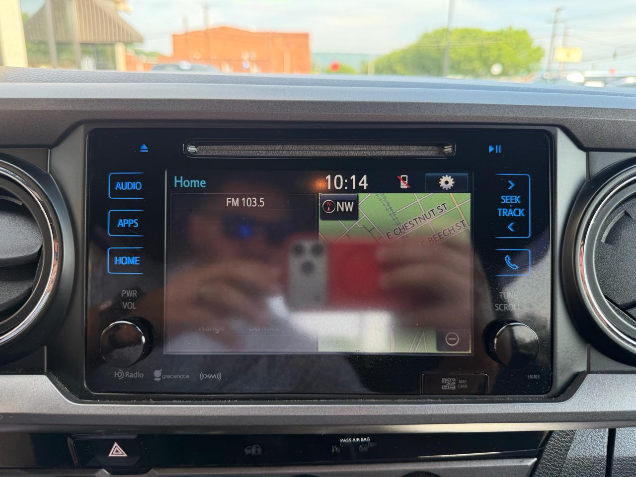 Toyota Tacoma  2018