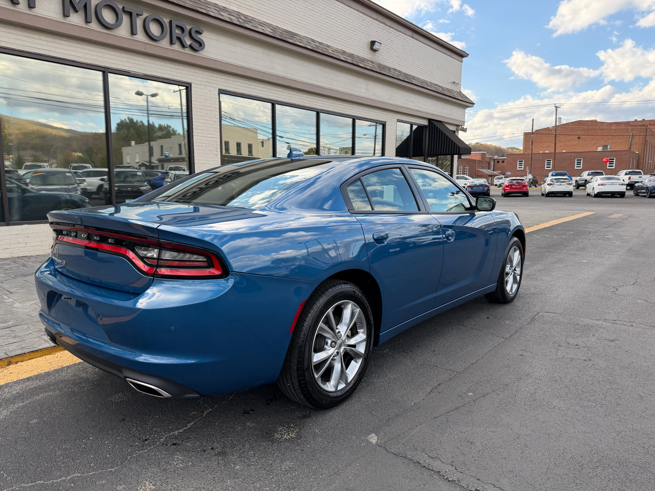 2023 Dodge Charger SXT AWD photo 2