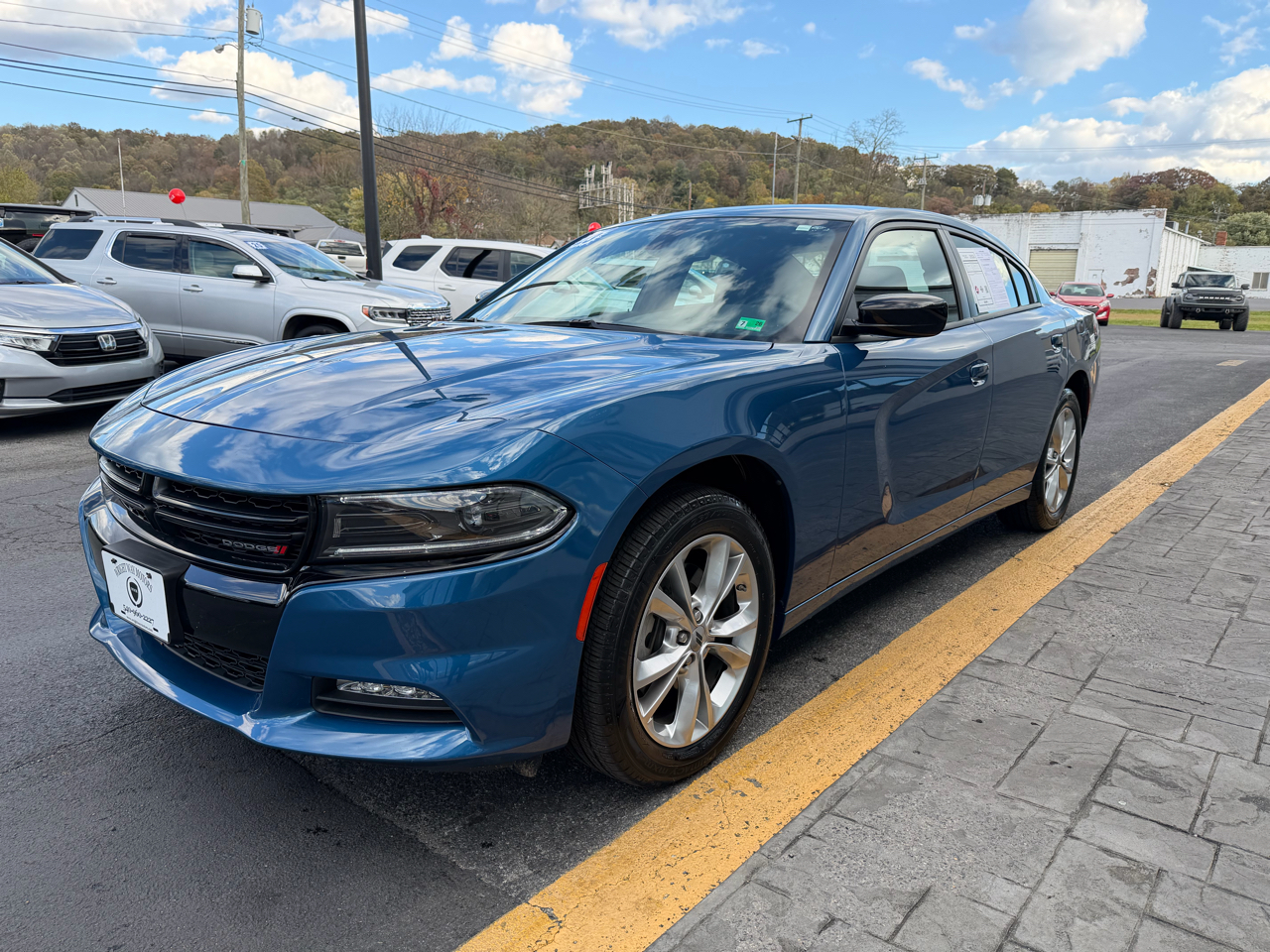 2023 Dodge Charger SXT AWD photo 3