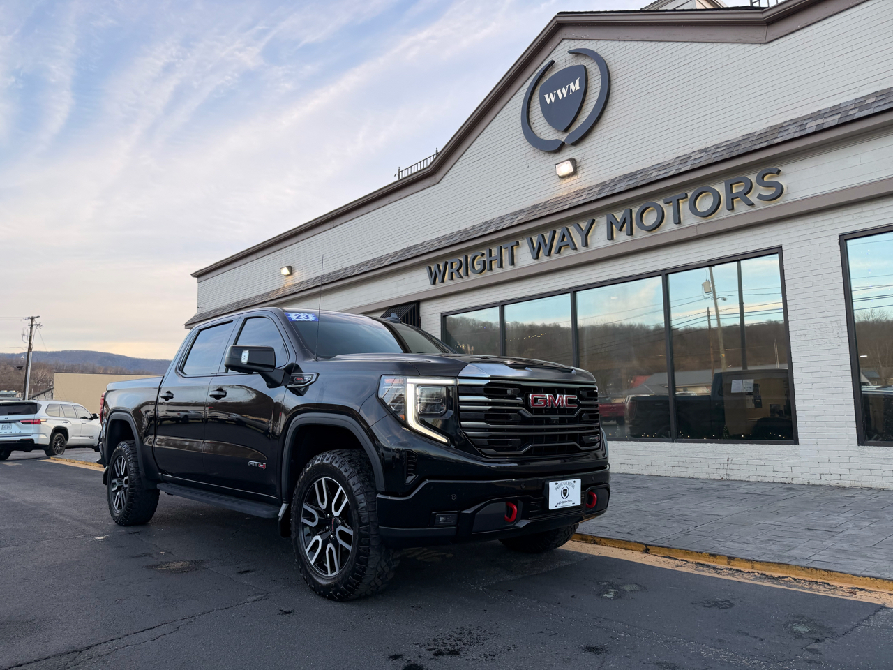 2023 GMC Sierra 1500 AT4's photo