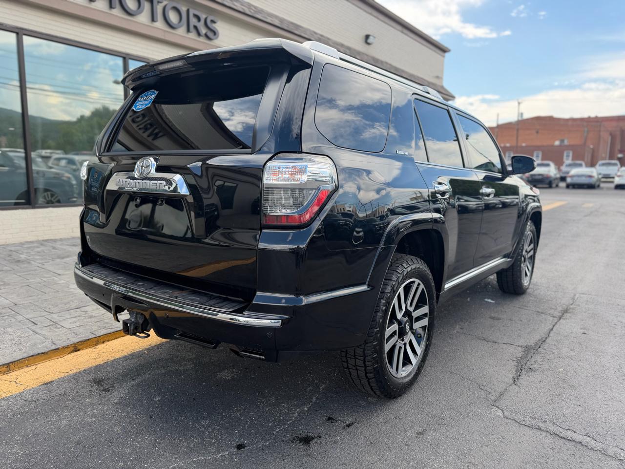 Toyota 4Runner Limited 4WD 2017