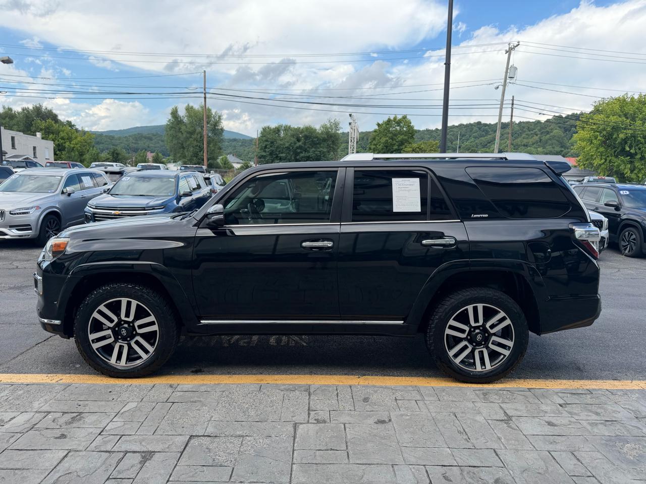 Toyota 4Runner Limited 4WD 2017