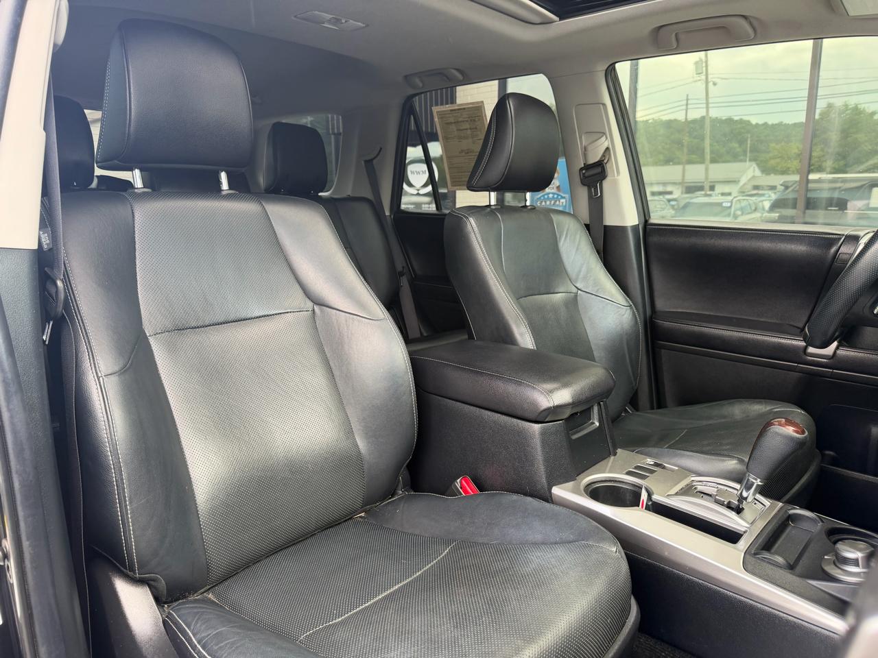 Toyota 4Runner Limited 4WD 2017