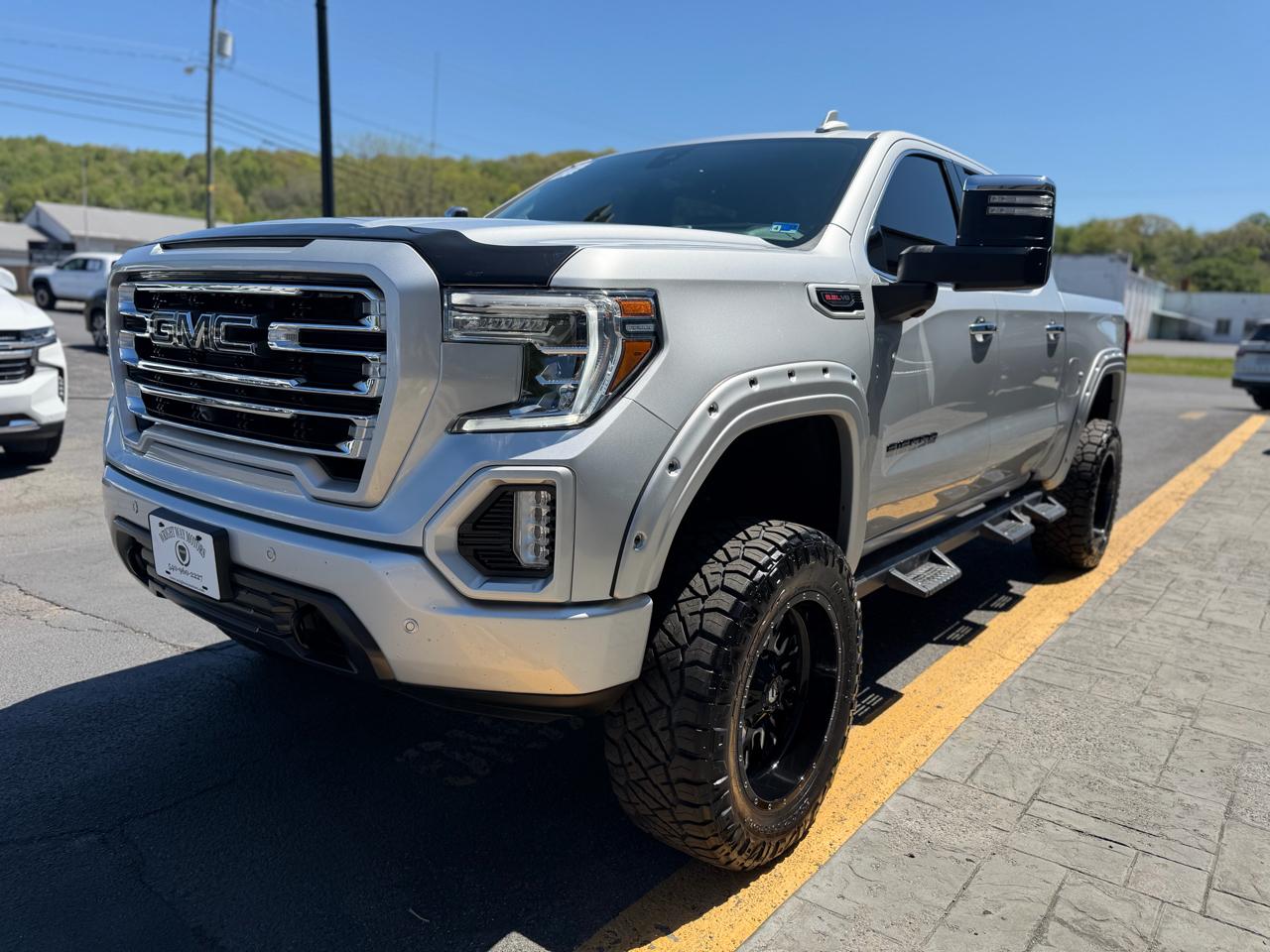 GMC Sierra 1500 4WD Crew Cab 147" SLT 2021