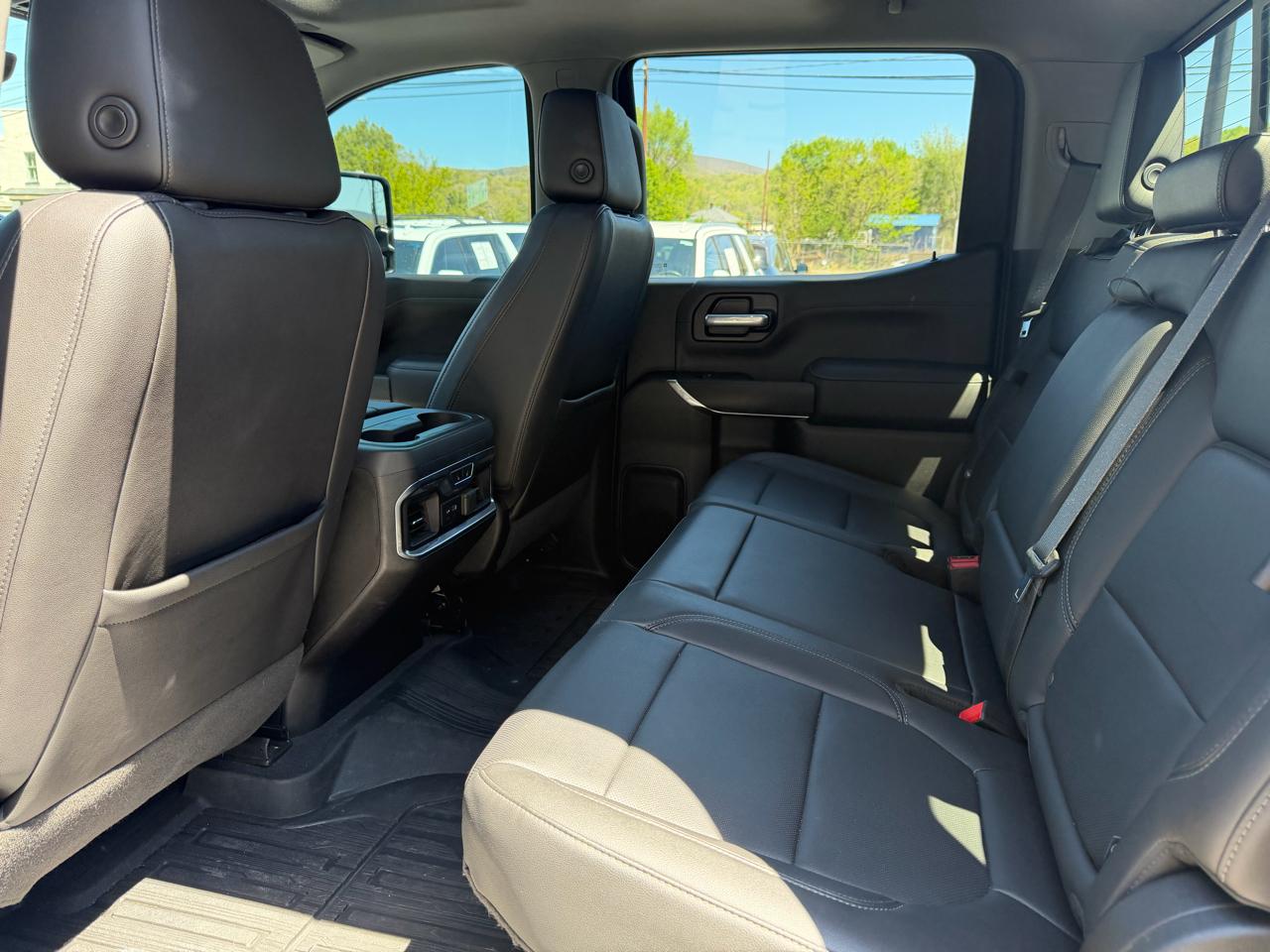 GMC Sierra 1500 4WD Crew Cab 147" SLT 2021