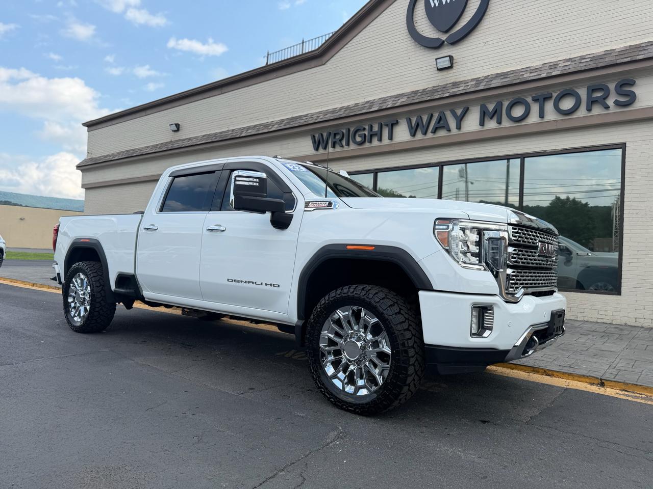 GMC Sierra 2500HD 4WD Crew Cab 159" Denali 2022