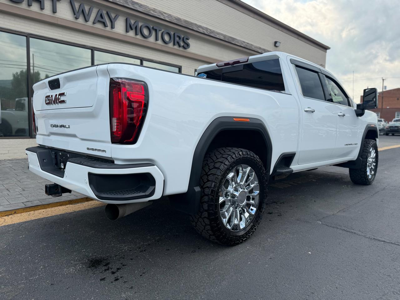 GMC Sierra 2500HD 4WD Crew Cab 159" Denali 2022
