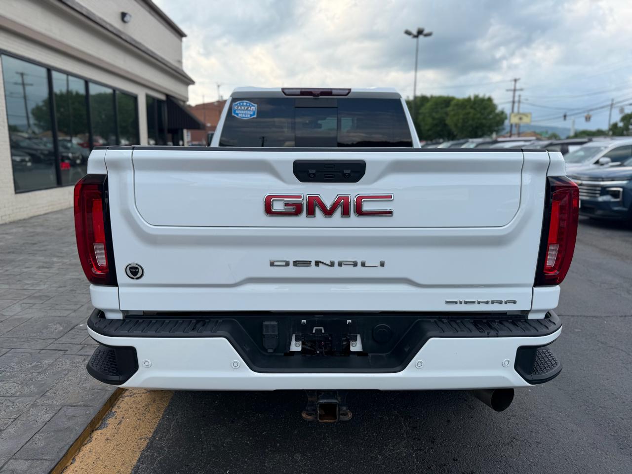 GMC Sierra 2500HD 4WD Crew Cab 159" Denali 2022