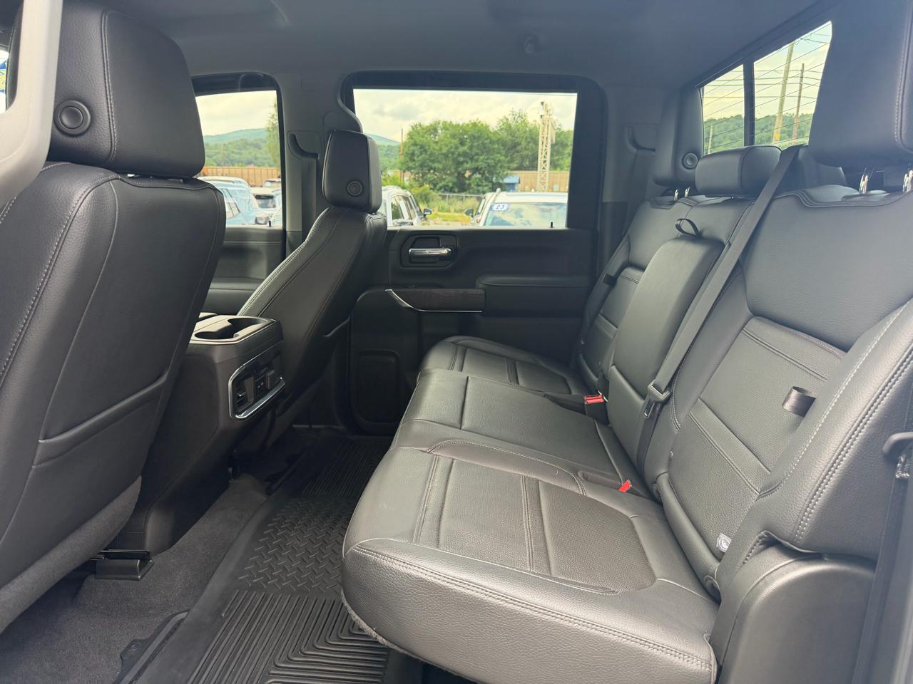 GMC Sierra 2500HD 4WD Crew Cab 159" Denali 2022