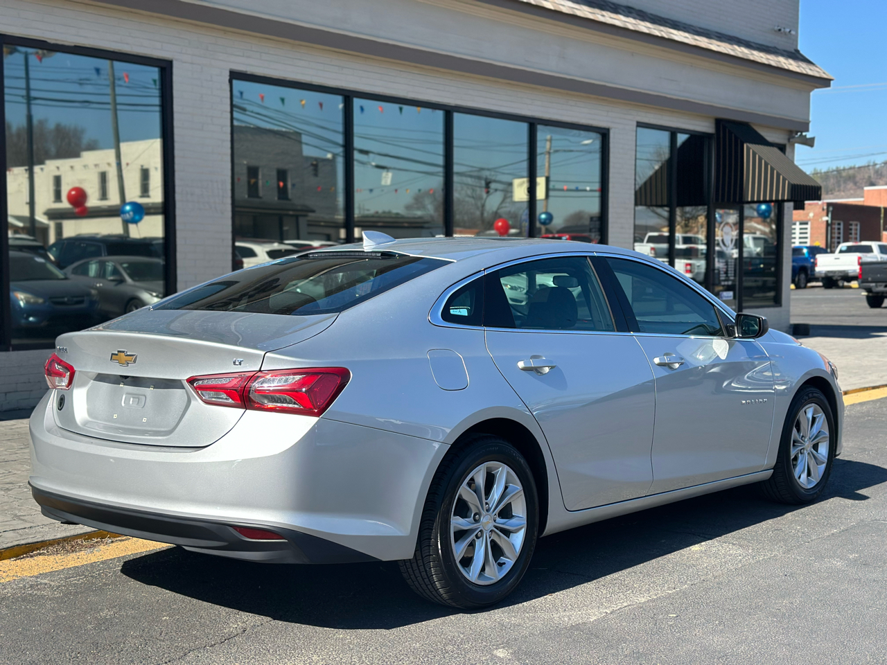 2022 Chevrolet Malibu 1LT photo 3