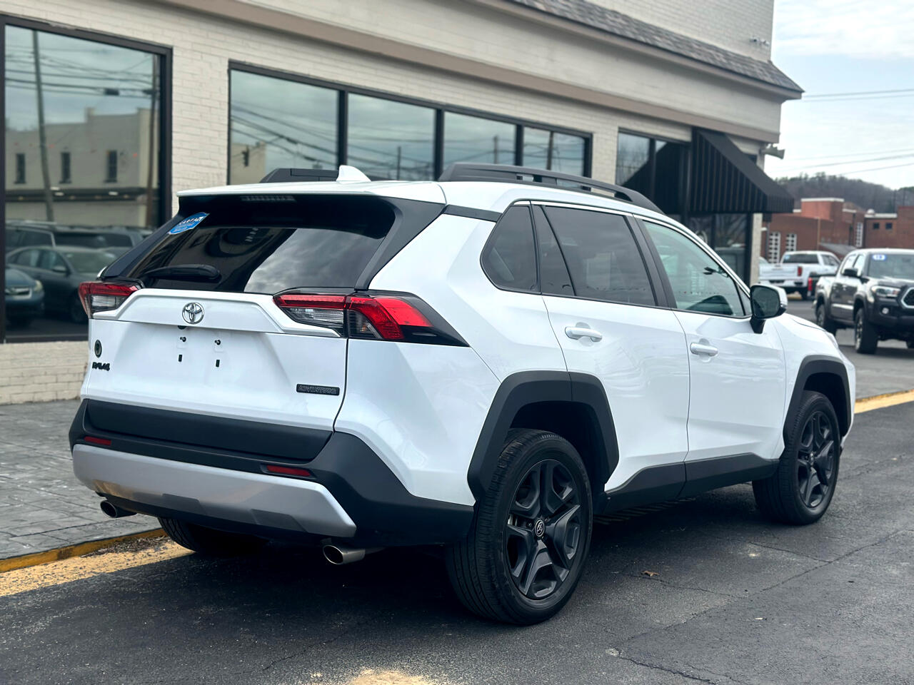 2023 Toyota RAV4 Adventure photo 2