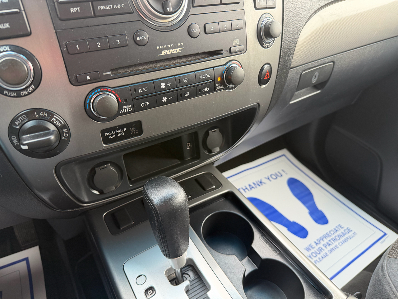 Nissan Armada 4WD 4dr SV 2012